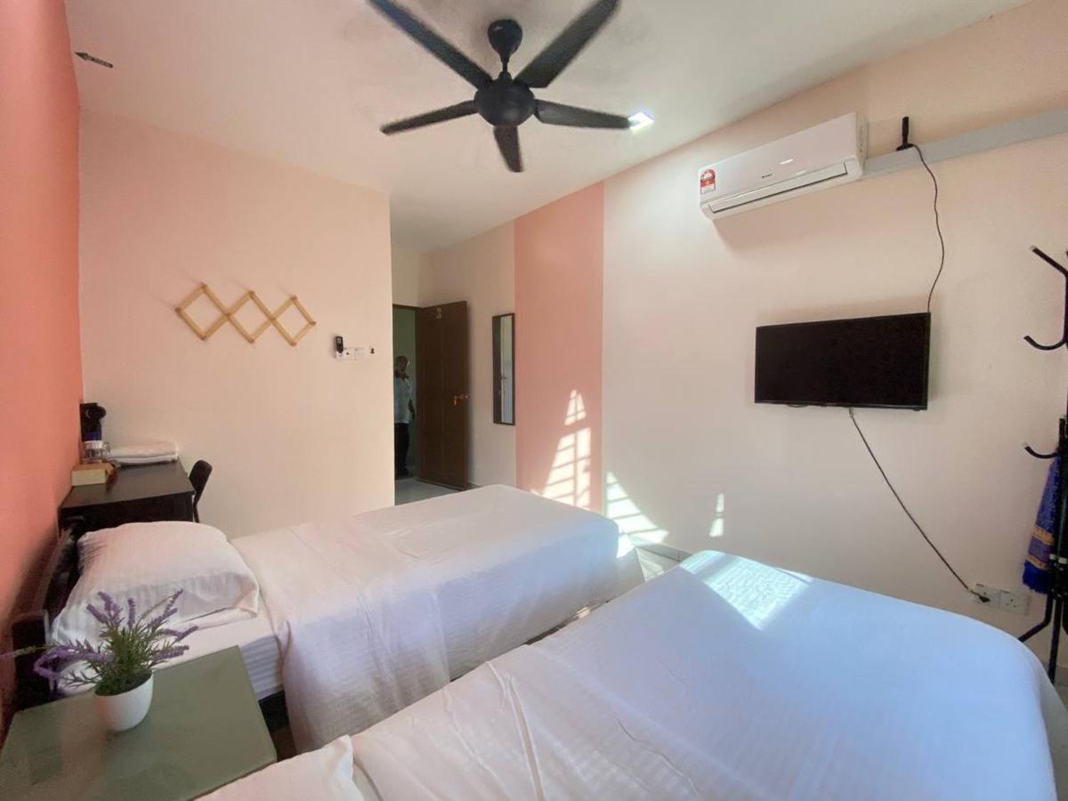 Besut Guesthouse Кампунг-Куала-Бесут Экстерьер фото