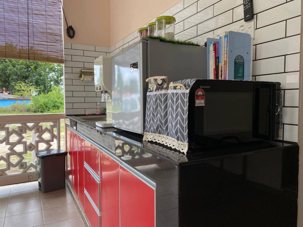 Besut Guesthouse Кампунг-Куала-Бесут Экстерьер фото