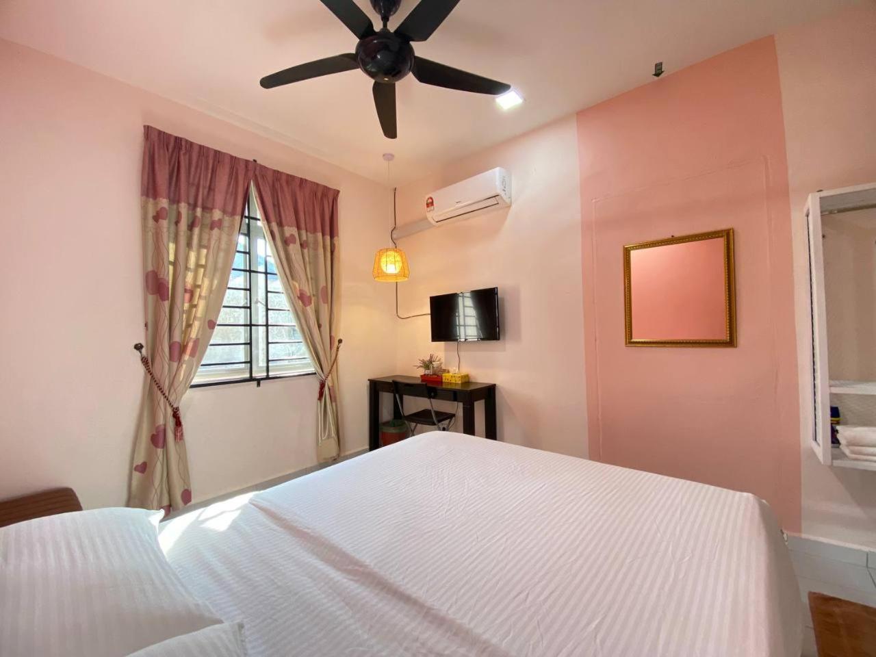 Besut Guesthouse Кампунг-Куала-Бесут Экстерьер фото